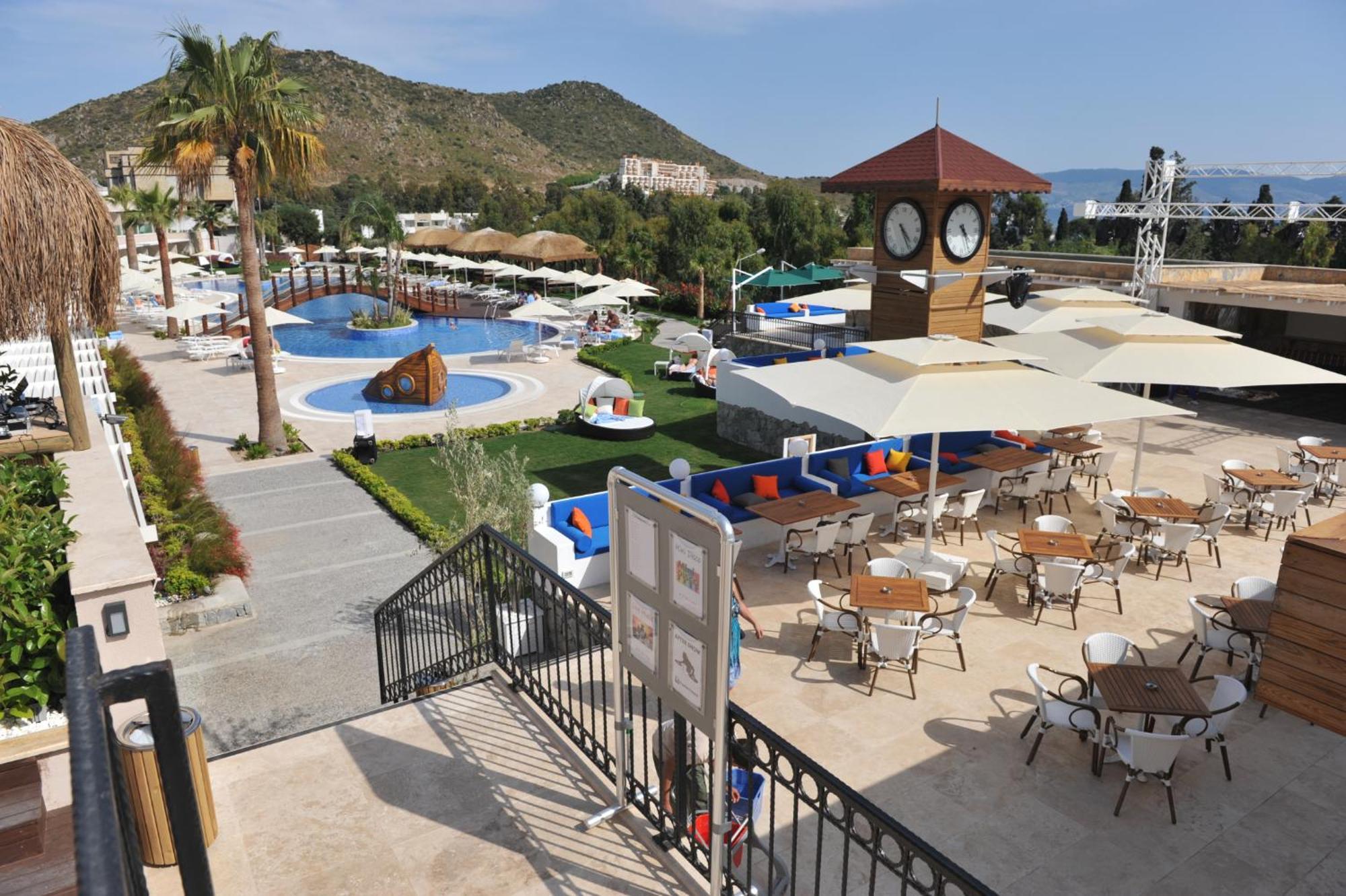 Bellazure Hotel Turgutreis Bagian luar foto